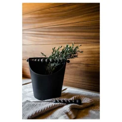 AARIKKA SAUNAKIULU NUPPU KORK. 28CM 6L MUSTA