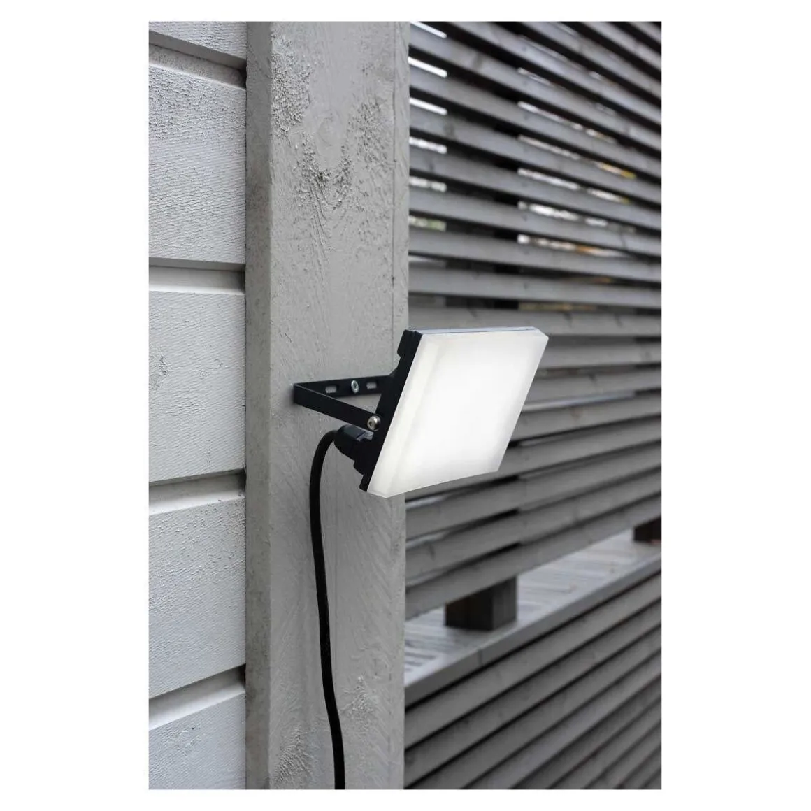 AIRAM AIRFLOOD LED VALONHEITIN IP44 30W/4000K 400LM BK