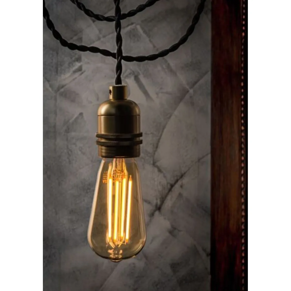 AIRAM LED AMBER ANTIIKKI EDISON 5W 2200K KIRKAS E27 HIMMENT. 380 LM