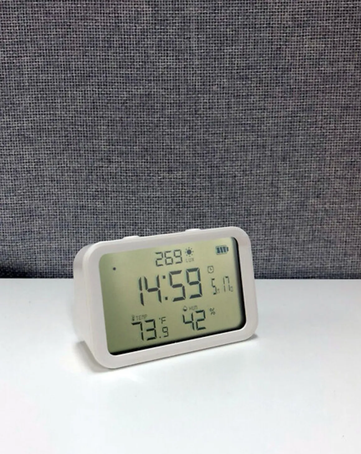 AIRAM SMARTHOME LÄMPÖ- JA KOSTEUSMITTARI