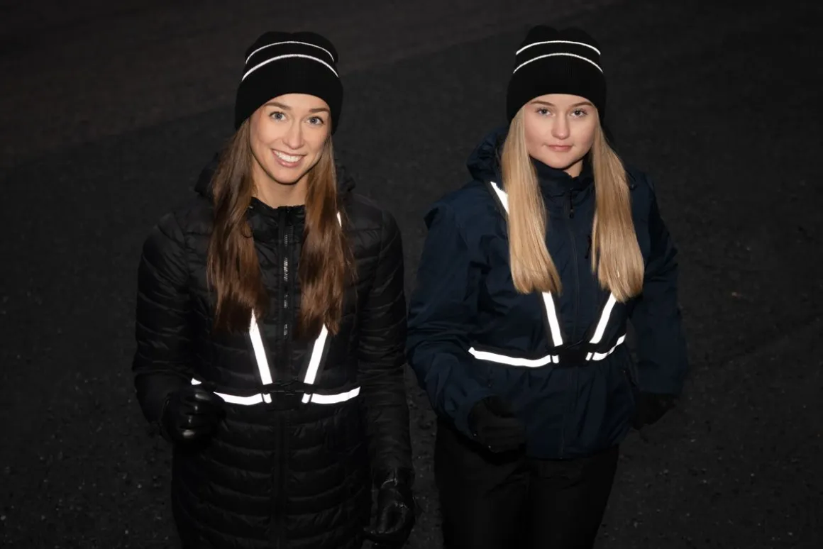 ATOM HEIJASTINVALJAAT LASTEN MUSTA