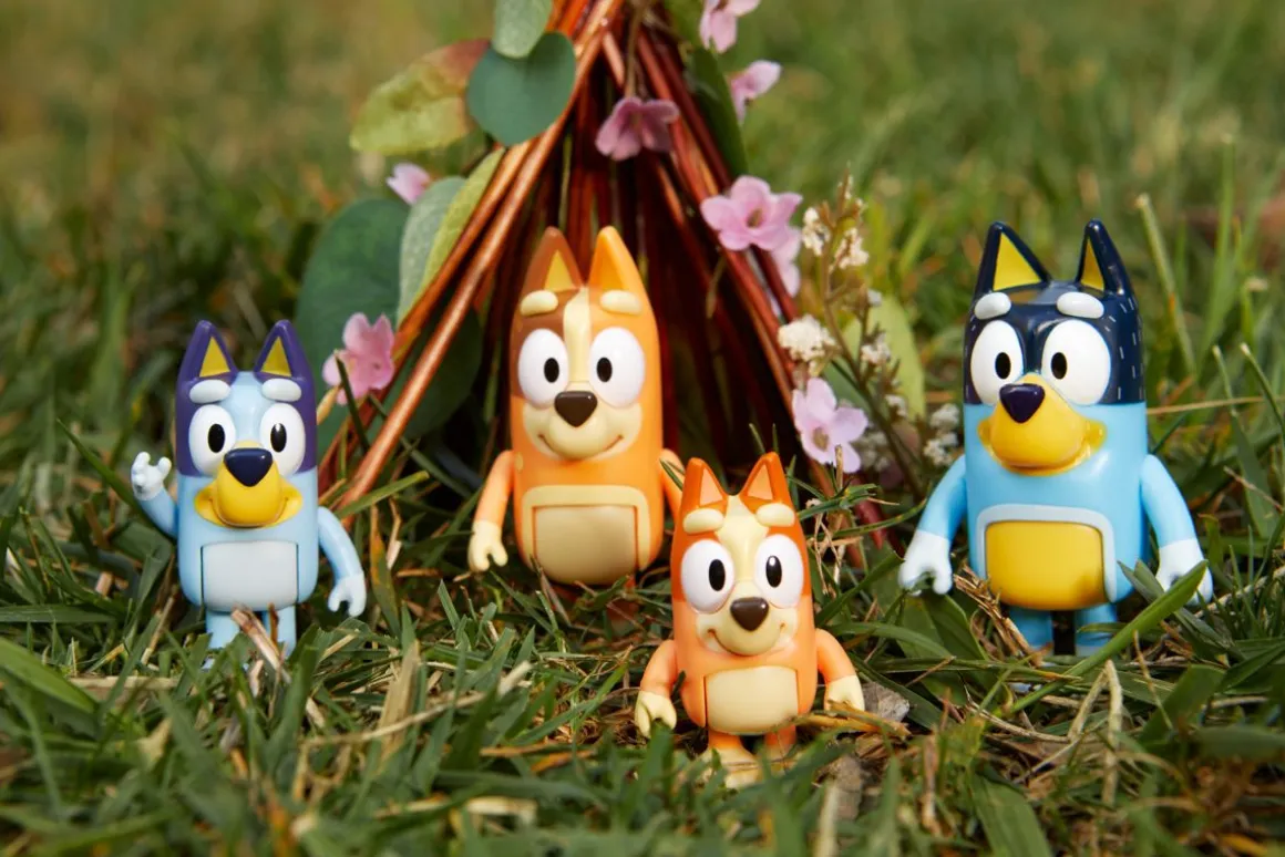 BLUEY PERHEEN HAHMOT 4 KPL