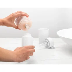 BRABANTIA RENEW SAIPPUAPUMPPU VALKOINEN