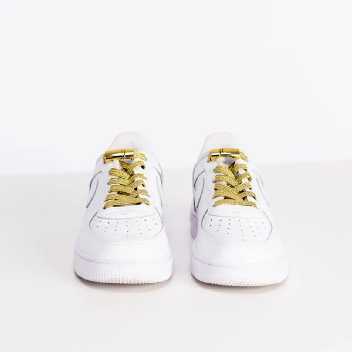 EEZYBEEZY VENYVÄT KENGÄNNAUHAT GOLD GLITTER