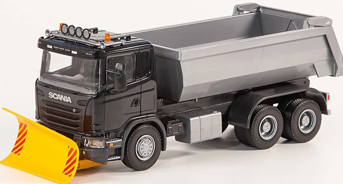 EMEK SCANIA AURAUSAUTO, MUSTA-HARMAA