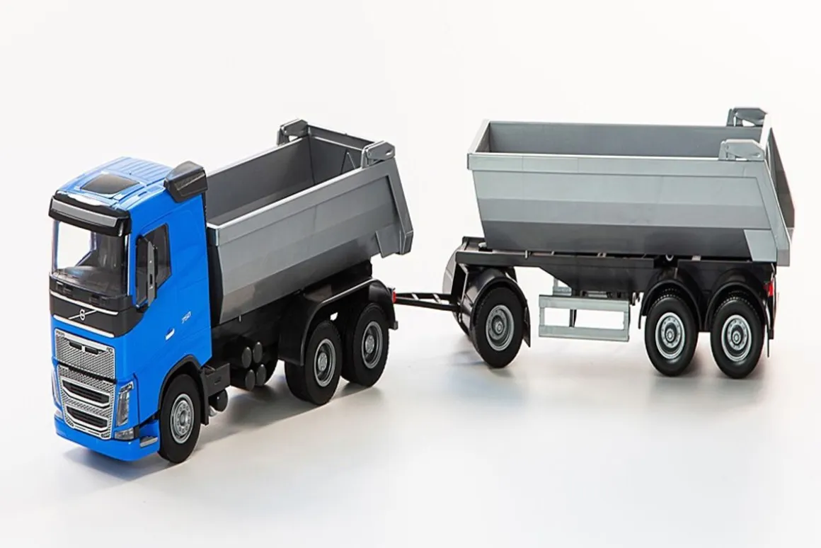 EMEK VOLVO FH16 HIEKKAREKKA
