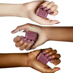 ESSIE 41 ISLAND HOPPING -KYNSILAKKA