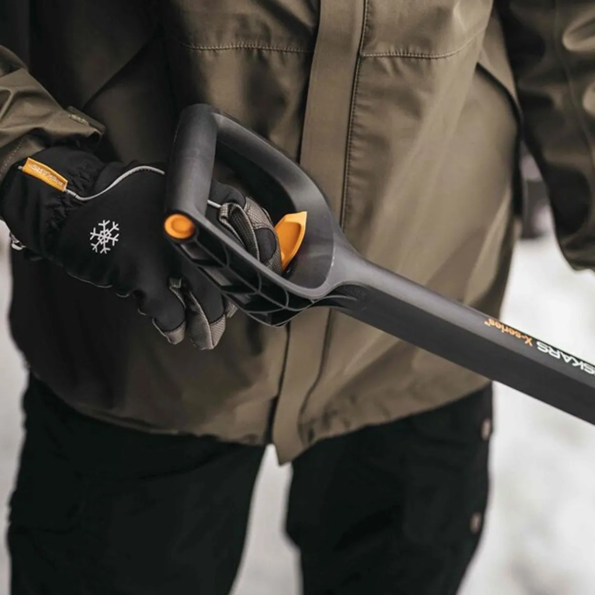 FISKARS X-SERIES LUMILAPIO TELESKOOPPINEN