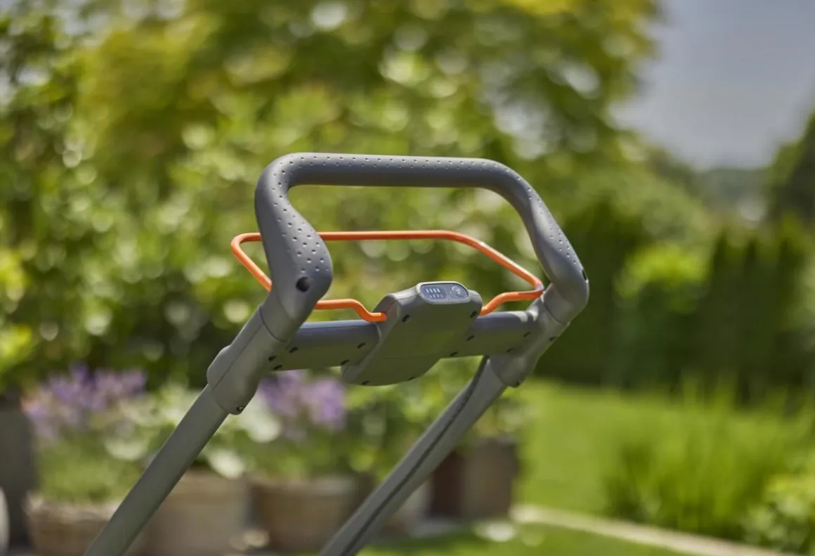 GARDENA AKKURUOHONLEIKKURI POWERMAX DUO SET 4A