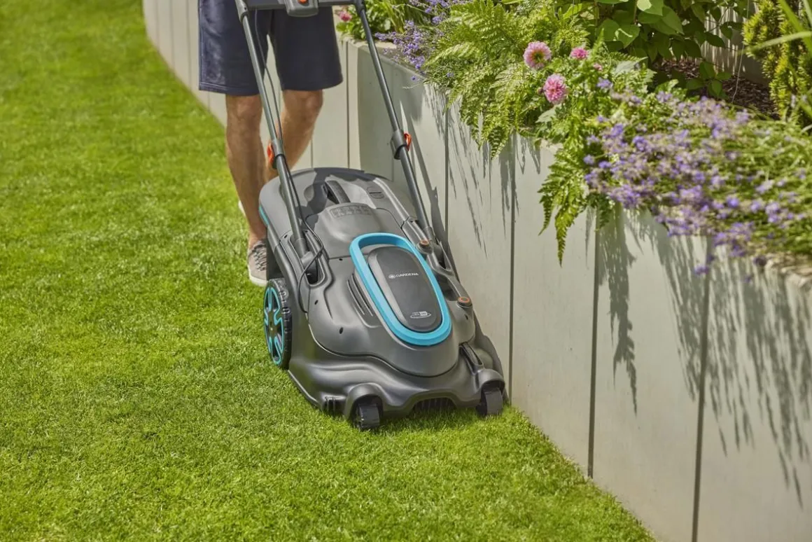 GARDENA AKKURUOHONLEIKKURI POWERMAX DUO SET 4A