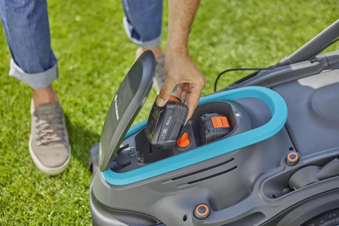 GARDENA AKKURUOHONLEIKKURI POWERMAX DUO SET 4A