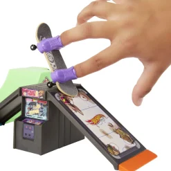 HOT WHEELS SKATE DROP IN -SORMISKEITTISETTI