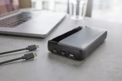 INTENSO VARAVIRTALÄHDE 140W 25000MAH 90WH POWERBANK
