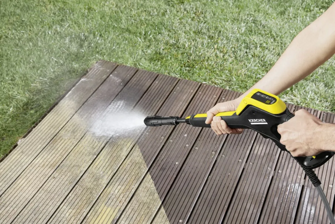 KÄRCHER K4 PREMIUM POWER CONTROL PAINEPESURI