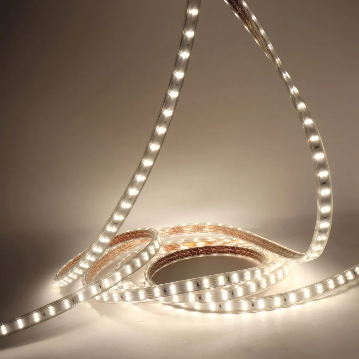 LED ENERGIE VALONAUHA 230V 15M 12000LM