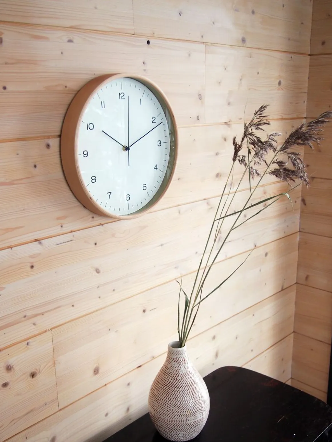 4LIVING SEINÄKELLO VANERI 31 CM