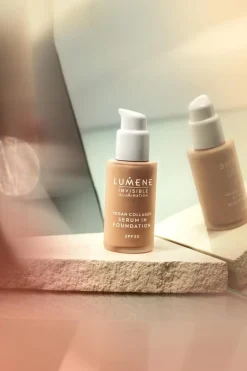LUMENE INVISIBLE ILLUMINATION SEERUMIMEIKKIVOIDE SPF30 4 30 ML