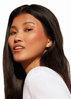 LUMENE NATURAL GLOW IHON SÄVYN HELEYTTÄJÄ - 4 BERRY BLUSH