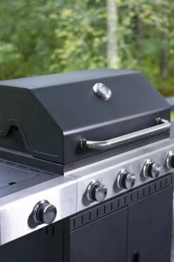 MUSTANG KAASUGRILLI SMITHVILLE 4+1