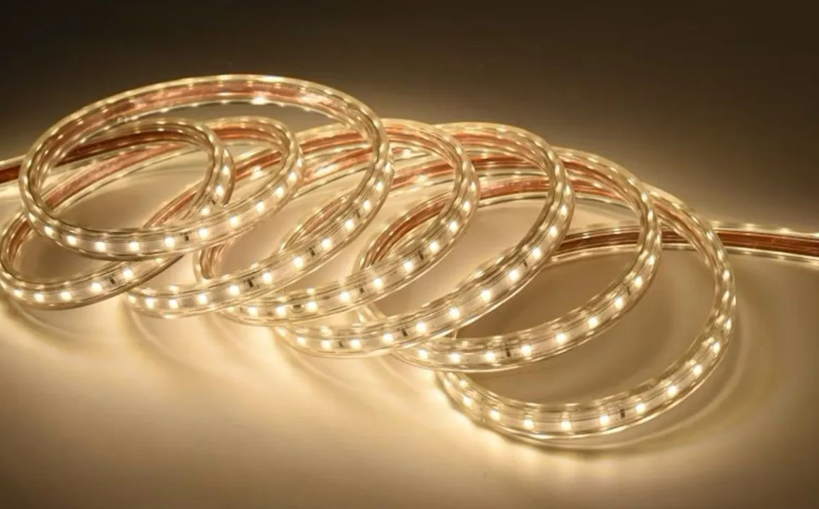 OPAL VALOPROFIILI/-NAUHA IP65/44 840 15M