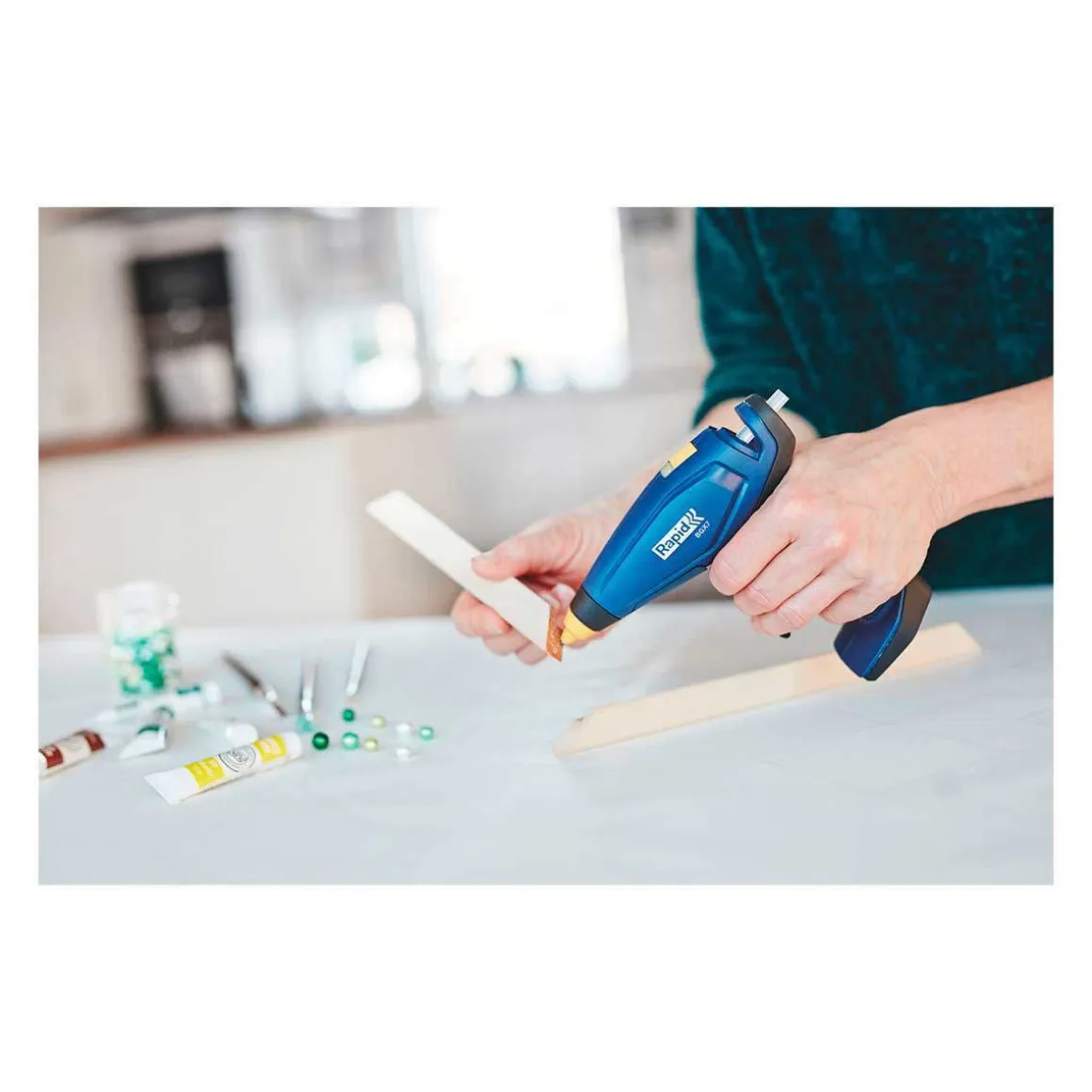 RAPID-TOOLS KUUMALIIMAPISTOOLI BGX7 7MM AKKUKÄYTTÖINEN
