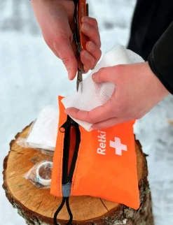 RETKI LINKKUVEITSI ALUMIINIKAHVALLA