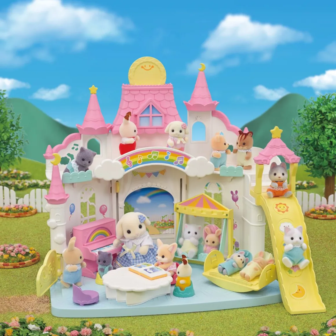 SYLVANIAN FAMILIES PÄIVÄKOTI AURINKOINEN