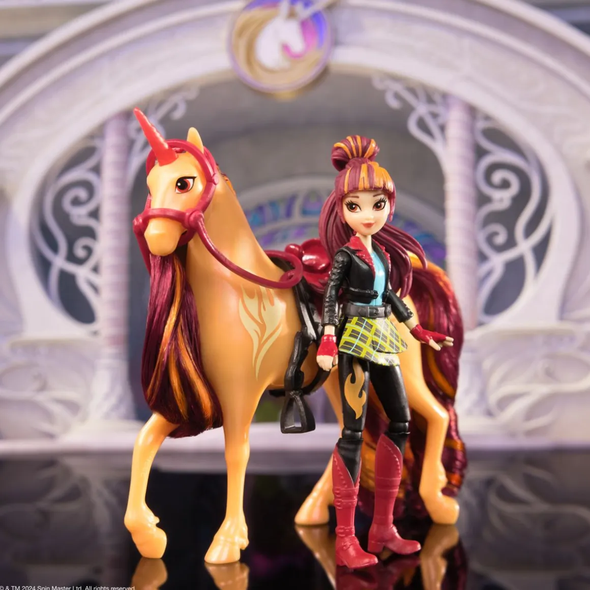 UNICORN ACADEMY YKSISARVISAKATEMIA VALENTINA & KIPINÄ