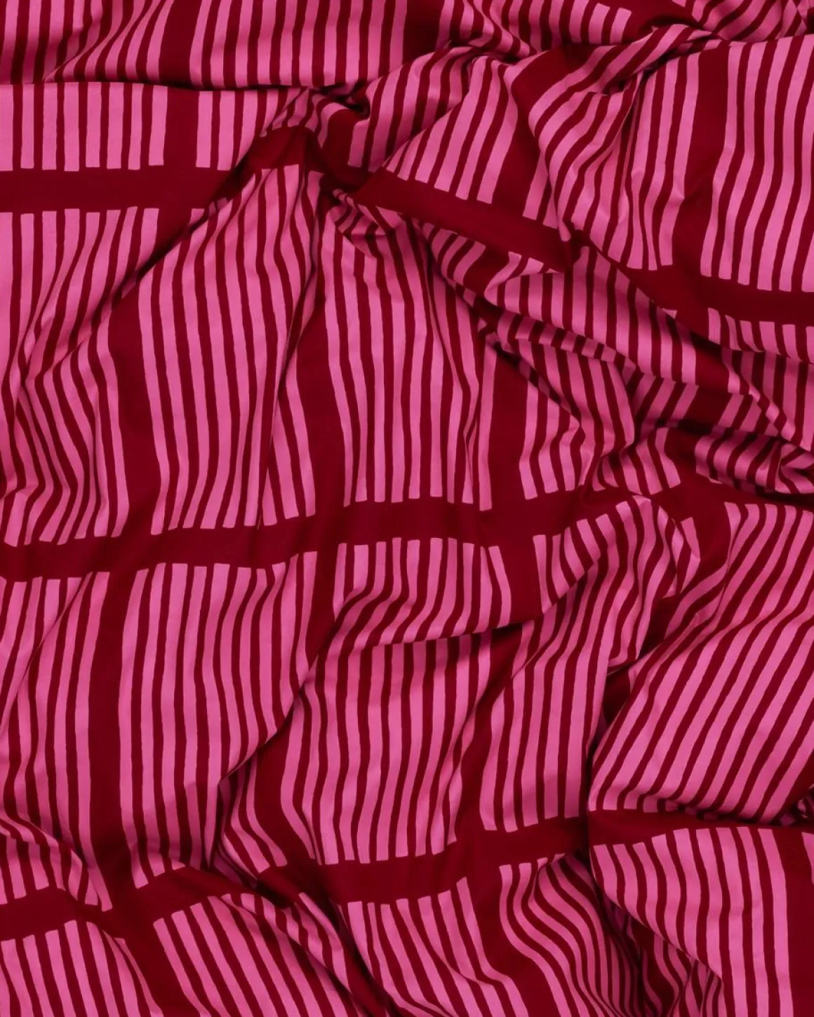 VALLILA PUSSILAKANASETTI SAGA 150X210CM PUNAINEN